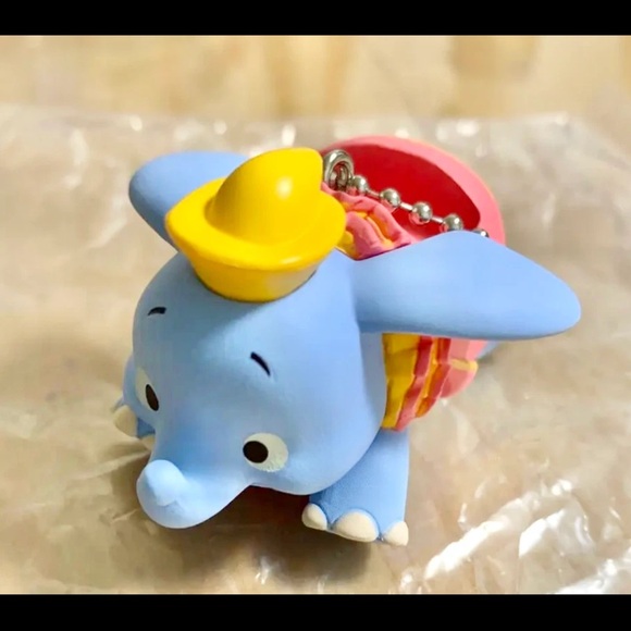 Disney Parks Dumbo the Flying Elephant Ride Vehicle Keychain Figure – 3D PVC - Picture 2 of 7